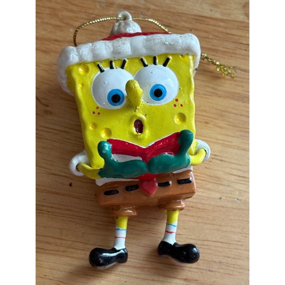 2004 Viacom SpongeBob SquarePants Christmas Tree Ornament With Santa Hat & Book